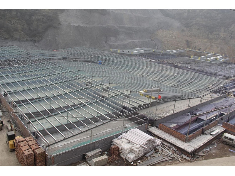 豬場如何選擇適合的養(yǎng)豬設備？